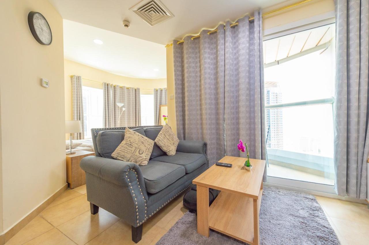 Luxury Escapes - Modern Budget Studio With Balcony In Jlt! Dubai Dış mekan fotoğraf